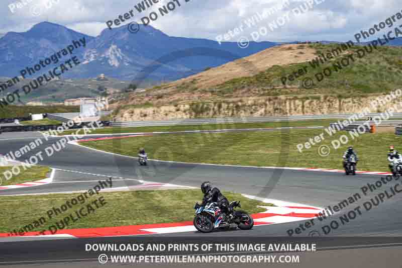 cadwell no limits trackday;cadwell park;cadwell park photographs;cadwell trackday photographs;enduro digital images;event digital images;eventdigitalimages;navarra;no limits trackdays;peter wileman photography;racing digital images;trackday digital images;trackday photos